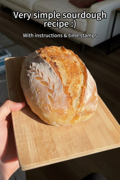 Simple sourdough recipe (800g loaf)