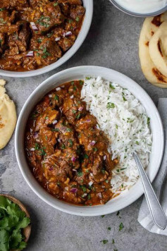 Slow-Braised Coconut Beef Curry with Steamed Rice