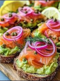 Smoked Salmon Avocado Toast with Lemon-Olive Garden Salad
