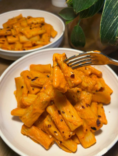 Spicy Harissa Red Pepper Vegan Pasta Delight