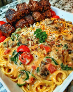 🥩 Steak Bites with Colby Jack and Creamy Spinach Linguine