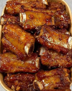 Sườn Chiên Muối Ớt Giòn Cay Hảo Hạng