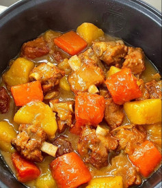 Sườn Hầm Táo Ngọt Ngào, Khoai Tơi Mềm