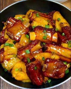 Sườn Rim Dứa Ngọt Ngào Thơm Lừng Chinh Phục Mọi Vị Giác