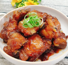 Sườn Xào Chua Ngọt Thơm Lừng Nước Dừa