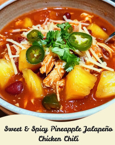 Sweet & Spicy Pineapple Jalapeño Chicken Chili