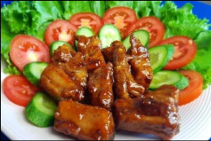 SƯỜN NON SỐT ME CHUA CAY MẶN NGỌT