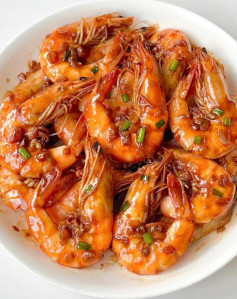 Tôm Rang Me Chua Cay Ngọt Đậm Đà