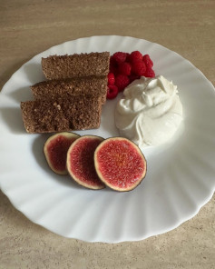 Banana Bread Delight with Yogurt and Fresh Fruits