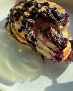 Banana Oat Pancakes with Blueberry Bliss