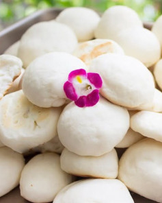 Bánh Bao Sữa Nướng Mềm Thơm Vị Tuổi Thơ