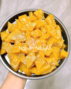 Bánh Bí Đỏ Hấp Dẻo Mềm Mịn Thơm Ngon