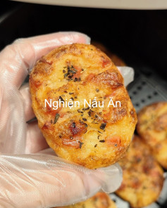 Bánh khoai tây xúc xích giòn thơm ngậy vị phô mai