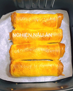 Bánh Mì Cuộn Phô Mai Xúc Xích Giòn Rụm Thơm Ngon