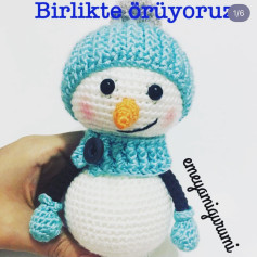 Birlikte Örmek İçin Sevimli Kardan Adam Deseni