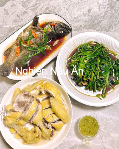 Bữa Tiệc Đậm Đà: Cá Mú Hấp và Gà Chần Tinh Tế