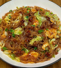 Bún Xào Thịt Băm Trứng Chiên Đậm Đà