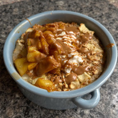 Caramel Apple Delight Baked Oats