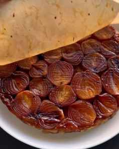 Caramelized Red Onion Tarte with Feta and Thyme