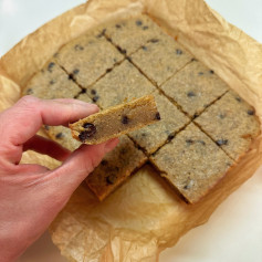 Chewy Banana Chocolate Chip Delight Bars
