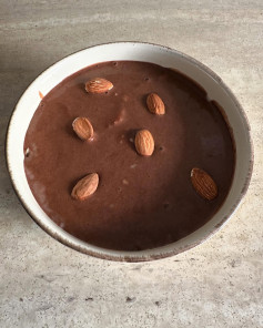 Chocolate Almond Protein Oatmeal Delight