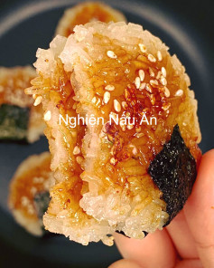 Cơm Rán Giòn Mè Rong Biển Thơm Lừng