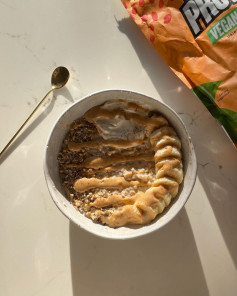 Creamy Caramel Banana Nut Protein Oats Delight