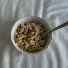 Creamy Garlic Dream Pasta with Red Pepper Zest