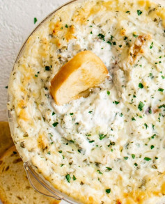Creamy Roasted Garlic Cheese Delight