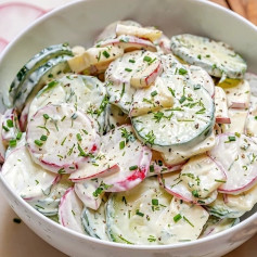 Crisp Cucumber and Apple Delight with Creamy Yogurt Dressing