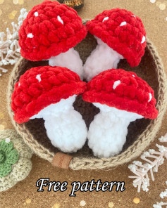 Crochet Pattern for Cute Red Mushrooms - Free Tutorial Included