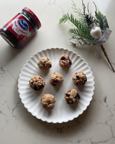 Festive Cranberry Protein Power Bites