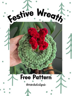 Festive Crochet Wreath Pattern for Holiday Decorations