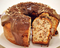 Formigueiro Doce com Cobertura Cremosa de Chocolate