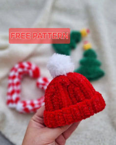 Free Crochet Pattern for Festive Christmas Decorations