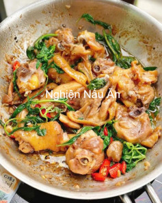 Gà Kho Lá Quế Thơm Ngon Đậm Đà Hương Vị Việt