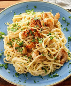 Garlic Shrimp Tagliolini with Creamy Lemon Alfredo