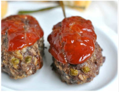 Gory Gourmet: Ketchup-Crowned Creepy Meatloaf