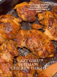 Juicy Skillet Chicken Thighs with Simple Broth Glaze