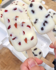 Kem Sữa Béo Mát Lạnh, Hòa Quyện Socola Việt Quất