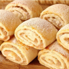 Нежные печенья с яблочной начинкой на кефире