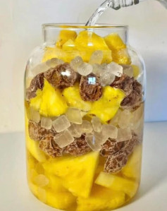 Ô mai dứa ngọt lịm, hương vị hòa quyện tuyệt vời