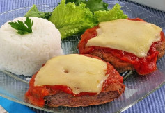 Parmegiana de Carne Moída com Queijo Derretido