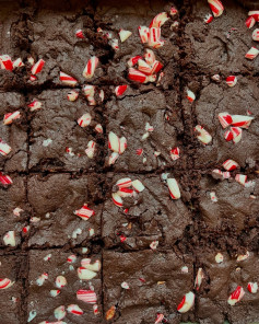 Peppermint Candy Cane Holiday Brownies Delight