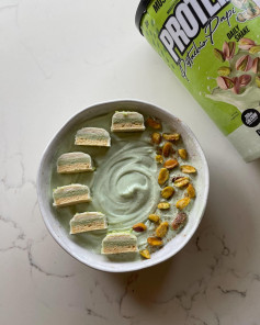 Pistachio Protein Dream: Weetbix Cheesecake Delight