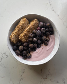 Protein-Packed Blueberry Dream Bowl