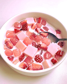 Pudding Dâu Trân Châu Mát Lạnh Ngọt Ngào