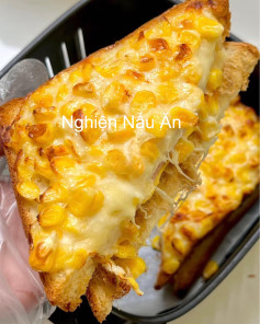 Sandwich Ngô Phô Mai Thịt Nguội Giòn Tan Béo Ngậy