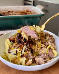 Savory Braised Pork with Tangy Sauerkraut and Sweet Apples