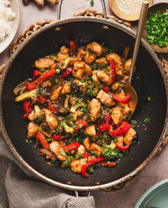 Savory Sesame Chicken Stir Fry Delight